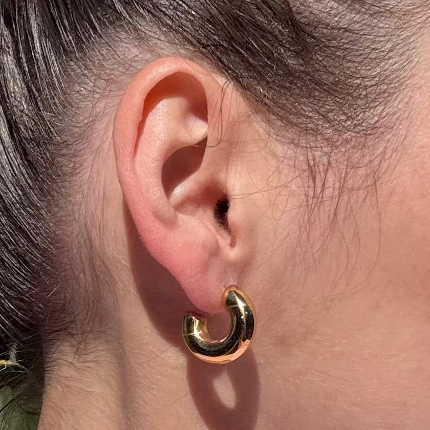 Dolly Hoop Studs